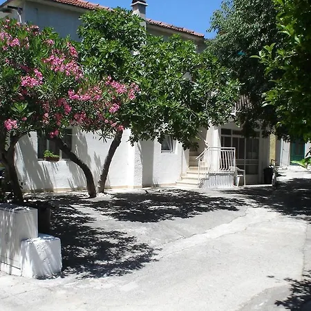 Studio Drvenik Donja Vala 304a *